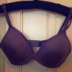 Body by Victoria wire-free bra in 34C